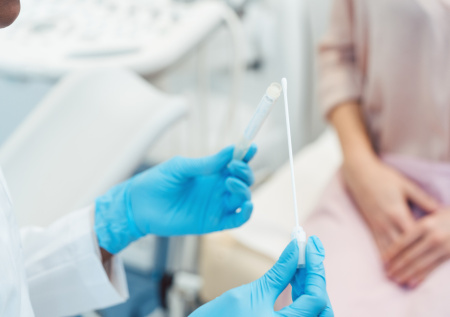 Врач объяснила нетипичный запах женских промежностей