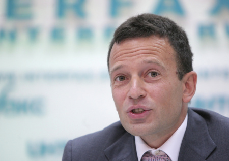 Основателя «Наших» облили ряженкой со словами «свали из России»