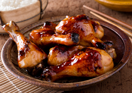 Вы не захотите другие ножки: обалденный рецепт курочки в глазировке — готовим быстро на 1 сковороде