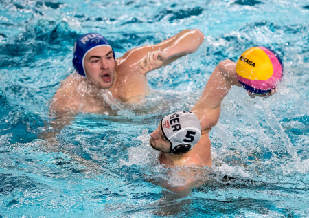 В World Aquatics приняли решение по допуску спортсменов из России