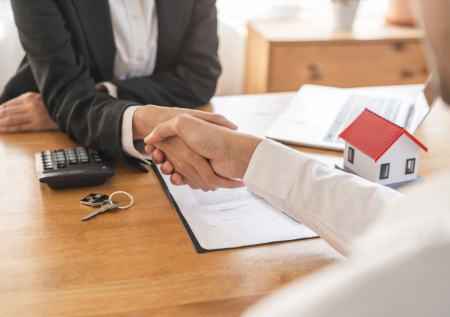 Юрист дал советы, как обезопасить себя при покупке недвижимости