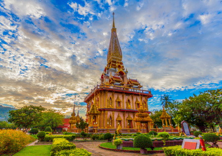 Россиянин лишился права посещать Таиланд после инцидента в храме