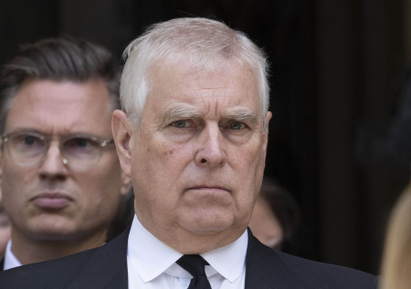 Экс-принц Эндрю попал в новый скандал из-за извращенных вкусов