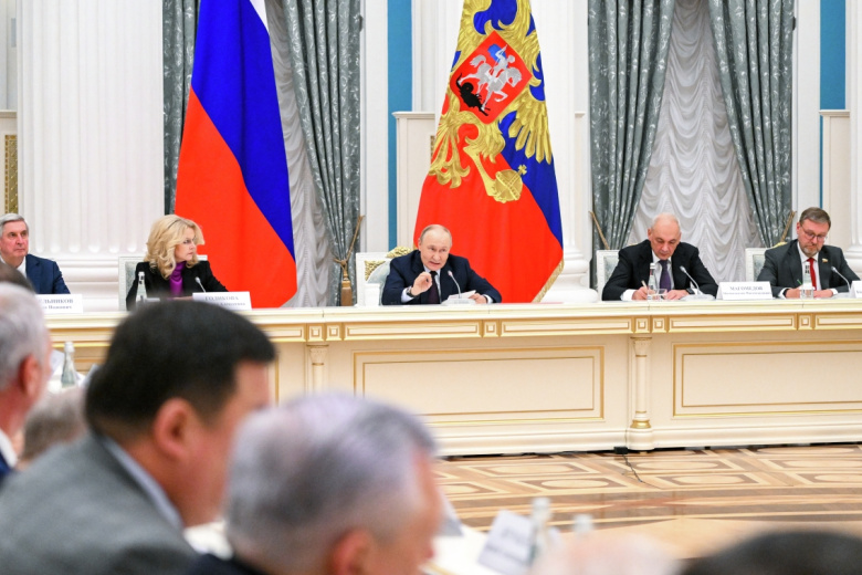 Владимир Путин проводит заседание Совета по межнациональным отношениям