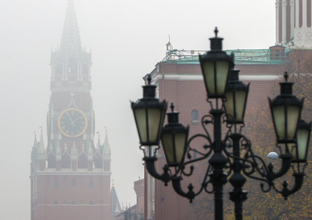 Москву накрыл густой туман