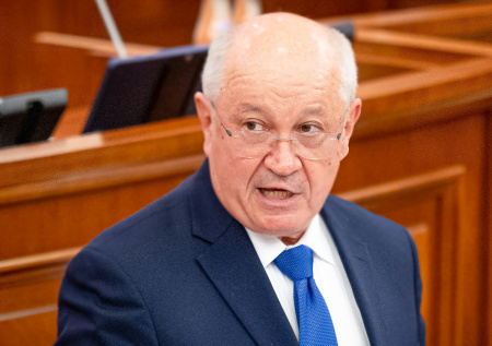 «Все хорошо, я выживу»: премьер Молдавии описал свою зарплату