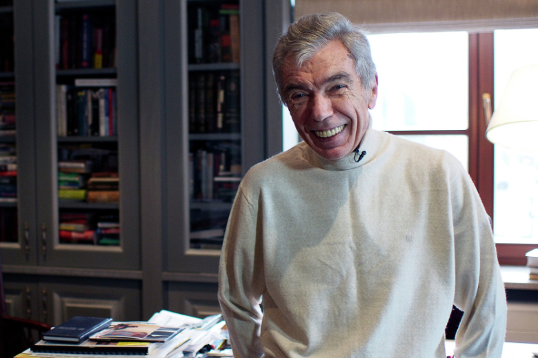 Юрий Николаев