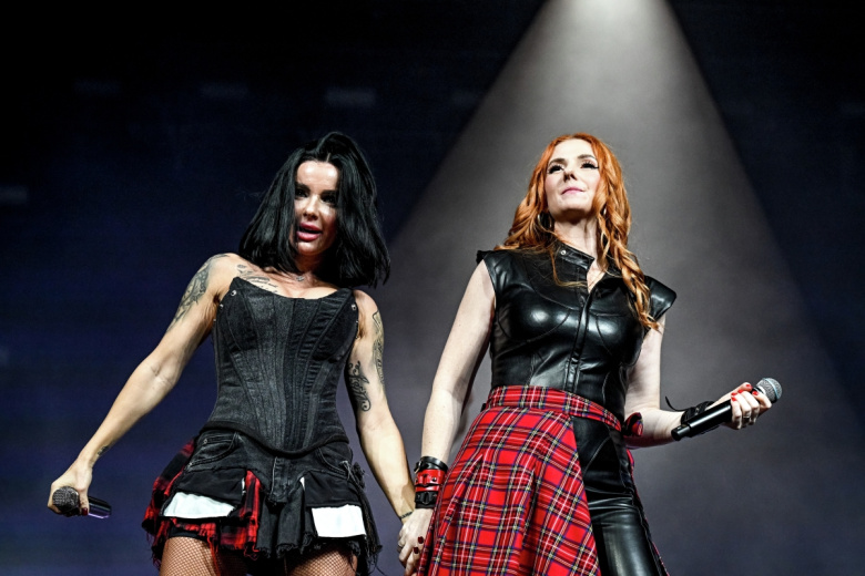 Солистки группы «Тату» Юлия Волкова и Елена Катина