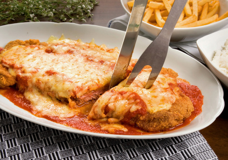 Вместо котлет делаю такие быстрые отбивнушки: нужна грудка, сухари и 10 минут — обалденно вкусно и не избито