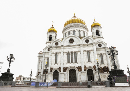 В РПЦ объяснили, почему появляются новые молитвы