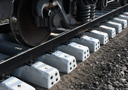 Оверчук: открытие ж/д пути из РФ в Армению стало вкладом в мир на Кавказе