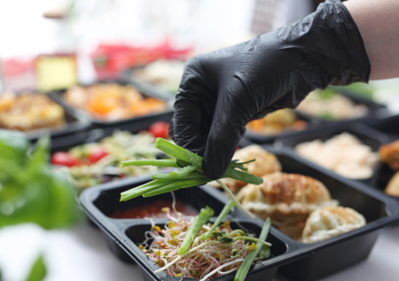 Готовая еда исчезнет из магазинов в России? Что известно, причины