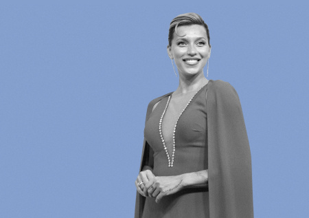 Слухи о разводе, санкции Украины, обнаженка сестры: как живет Тодоренко