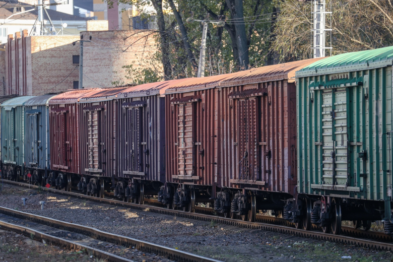 Грузовой поезд