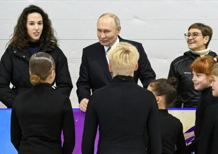 Путин дал совет юным фигуристам