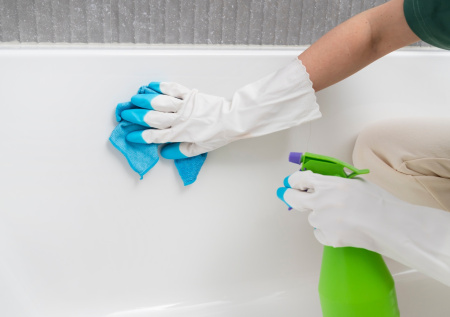 Забудьте о химии: дешевый чудо-компонент вернет ручкам плиты блеск за считанные минуты!