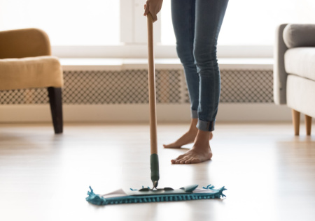 Хотите идеальный пол? Мойте горячей водой — открою секреты профессионалов!