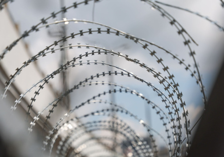 Экс-генерала Попова отправили в колонию плести сети против БПЛА