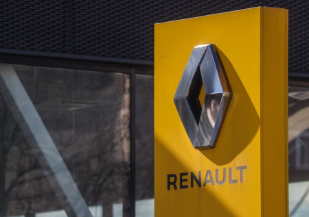 Компания Renault повторно пройдет регистрацию в России