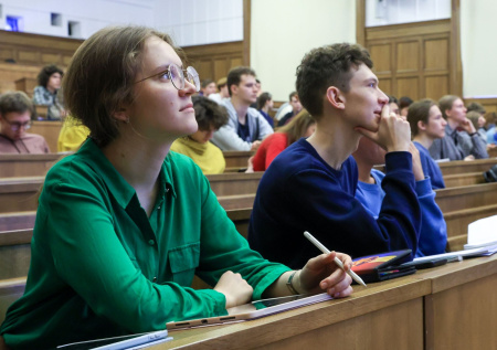 В Госдуме ответили, конкурируют ли иностранные студенты с российскими