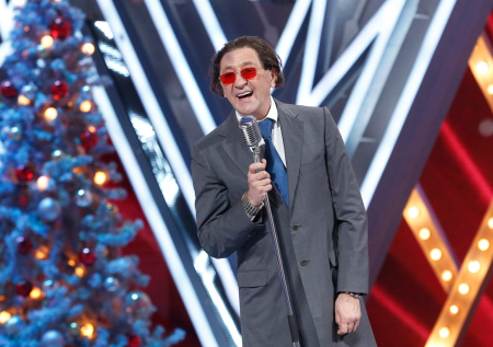 Бузова, Батрутдинов, Лепс: кого из звезд покажут в новогоднюю ночь по ТВ