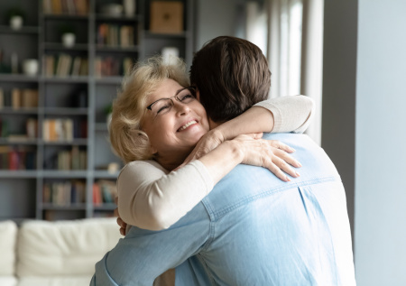 График выплат пенсий в декабре изменят — коснется и работающих, и неработающих: приятный сюрприз