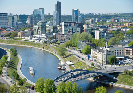 Европейский чиновник ушел в отставку из-за связей с Россией