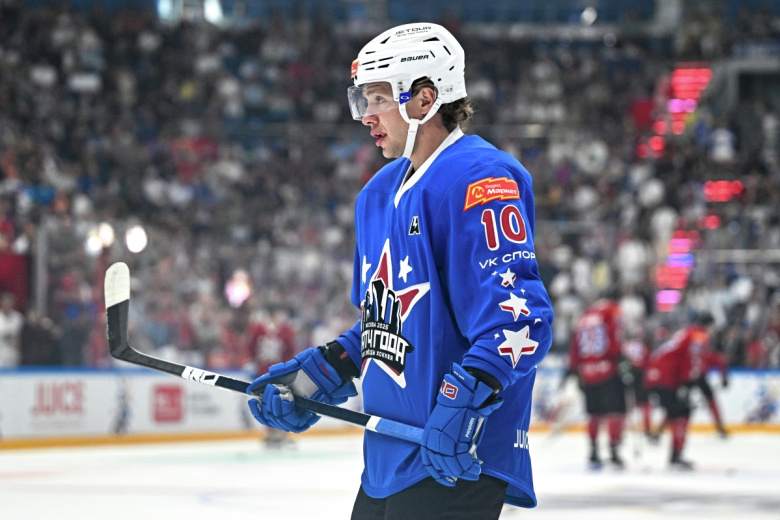 Артемий Панарин