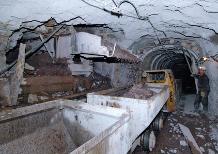 США нашли себе пять стран-шахтеров с ураном и минералами