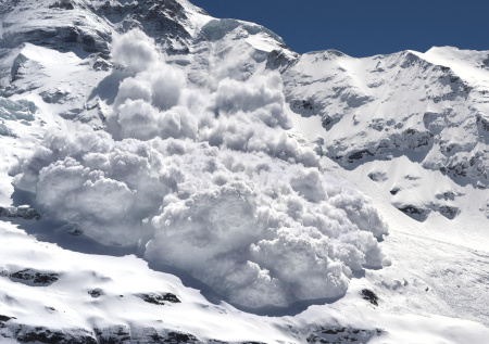 Названы страшные последствия схода снежной лавины на Камчатке