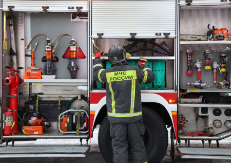 В Москве загорелся речной трамвай