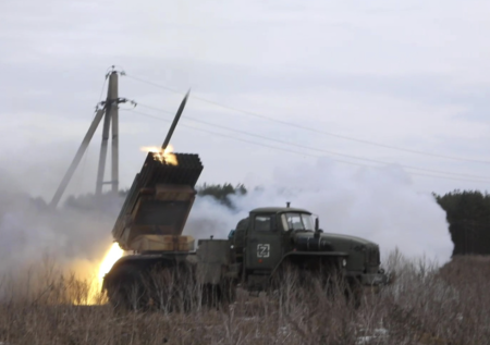 Кромешная темнота на Украине: какие города остались без света, что известно