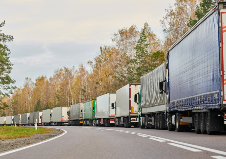 Литва угрожает Белоруссии из-за застрявших фур