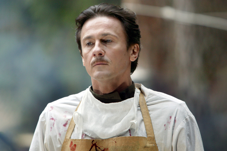 Олег Меньшиков на съёмках фильма «Доктор Живаго», 2004 год