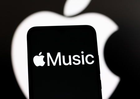 Песни российских исполнителей вернулись в популярный стриминговый сервис