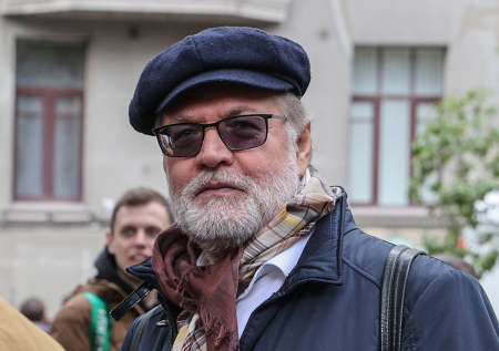 Стало известно, где пройдет прощание с Владимиром Симоновым