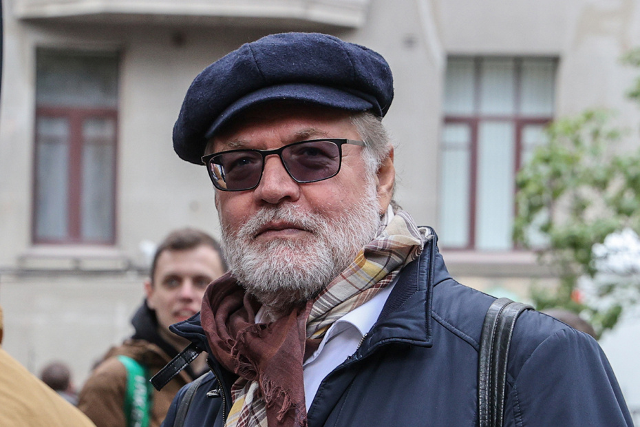 Владимир Симонов