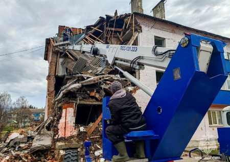 В Куркино жильцы поврежденного от взрыва дома вернулись в свои квартиры