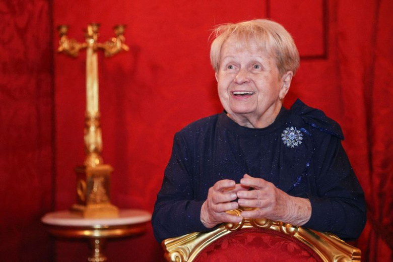 Александра Пахмутова