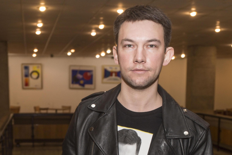 Актер Кирилл Емельянов