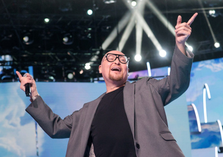 Назван самый востребованный артист на новогодних корпоративах — 2026