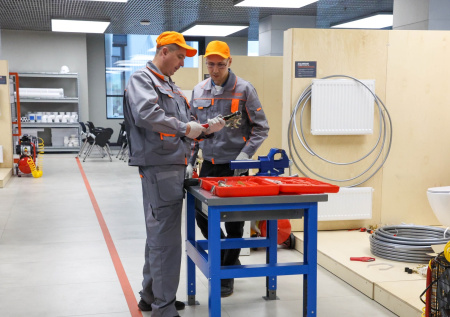 В Госдуме назвали главное условие роста производительности труда в России