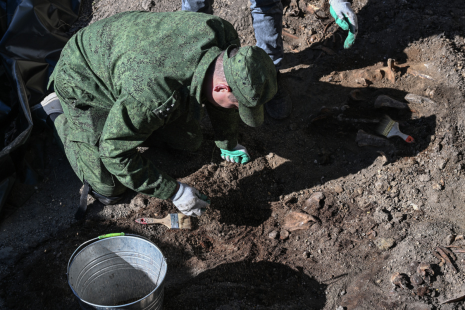 Эксгумация останков мирных жителей, убитых немецкими солдатами в 1941 году у села Преслав Запорожской области