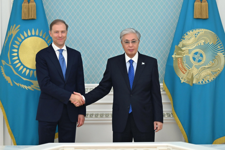 Денис Мантуров и Касым-Жомарт Токаев