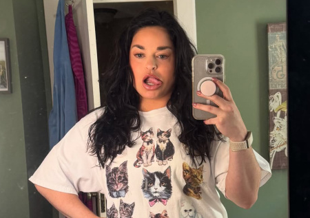 Женщина с самым большим ртом в мире побила новый рекорд