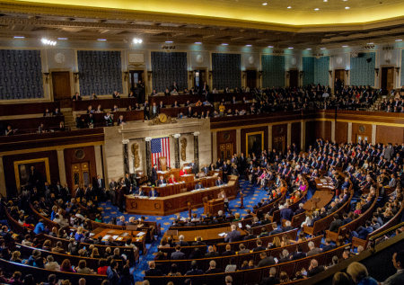 В США одобрили законопроект о прекращении шатдауна