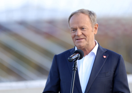 «Разделится на два полушария»: премьер Польши сделал шокирующий прогноз