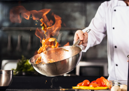 Шеф-повар рассказал, почему рестораны не переходят на «умные технологии»