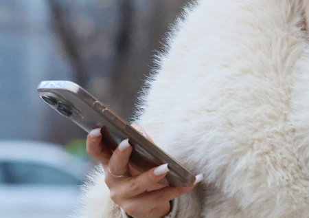 iPhone россиянки превратился в «кирпич» из-за мошенников