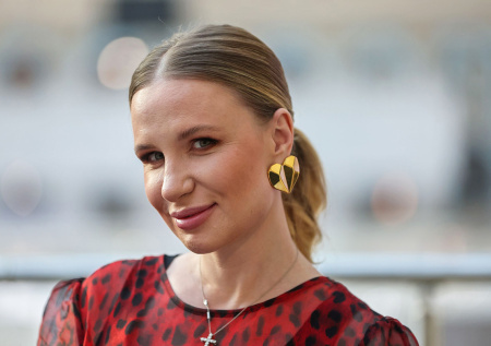 От бунтарки до бабушки-христианки: как изменилась Валерия Гай Германика